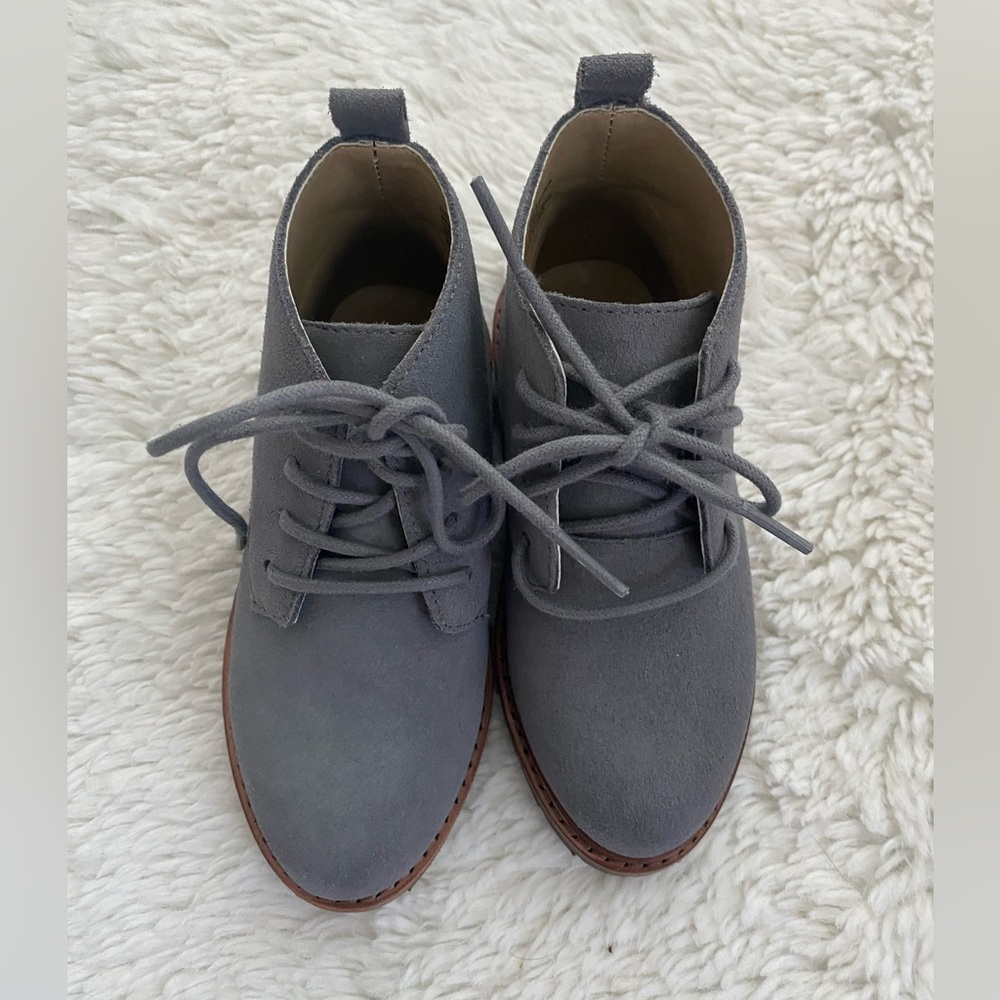 Janie and Jack Grey Suede Charcoal Boots NWOT Boy Size 9